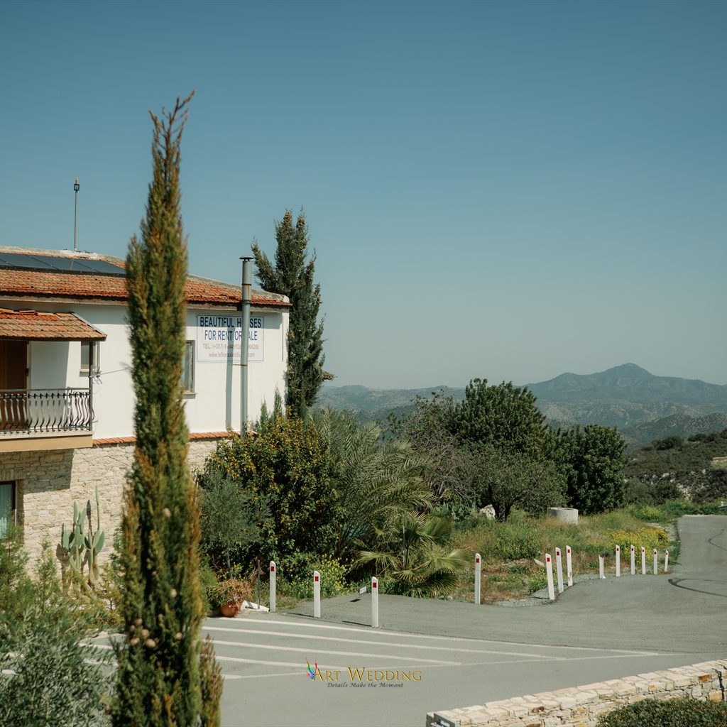 Mountain views and village houses — Lefkara, Cyprus