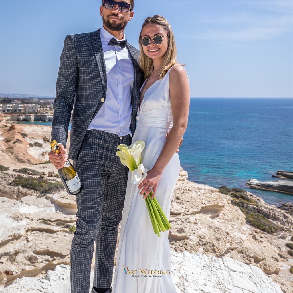 Wedding portraits at the White Cliffs of Peyia