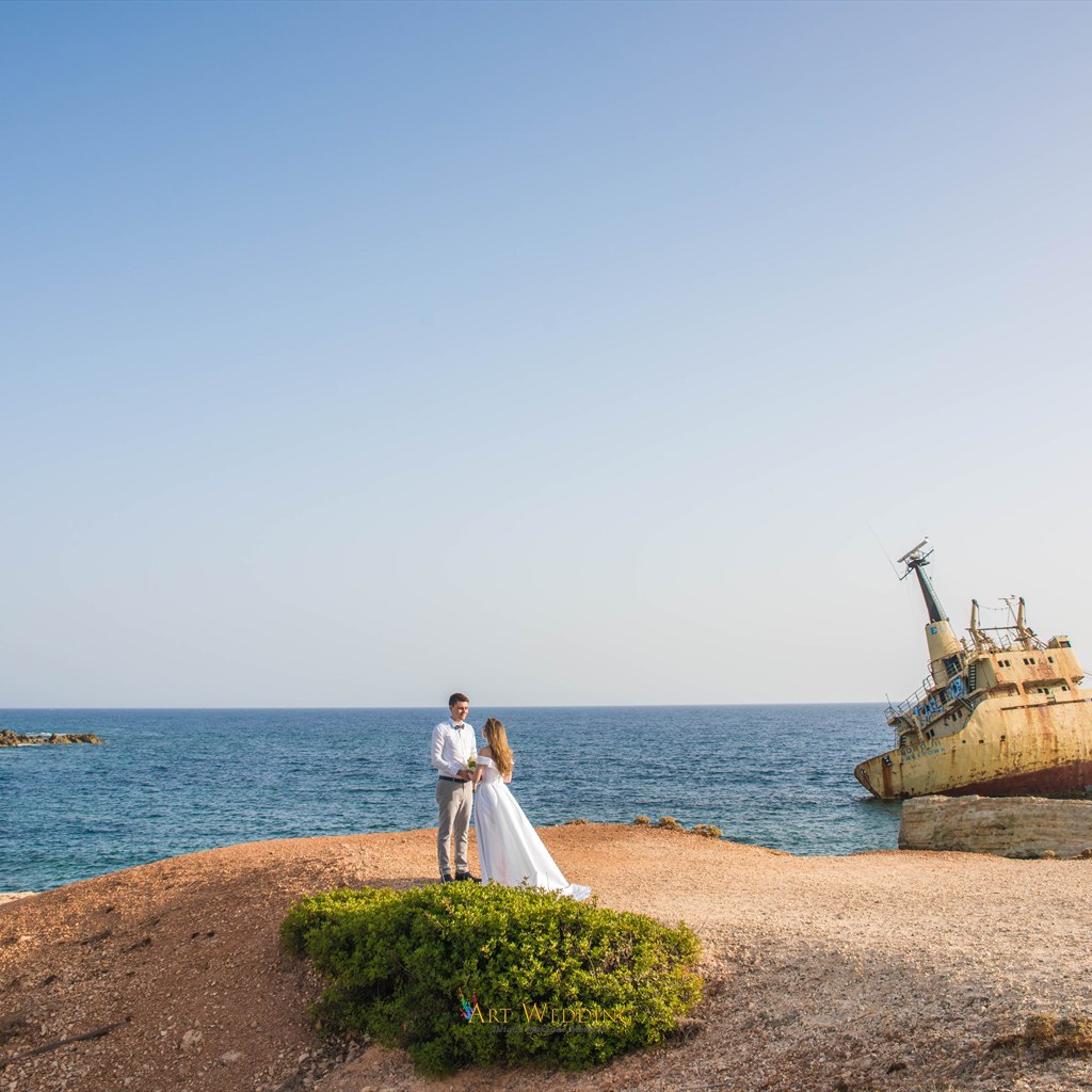 Wedding at the Red Cliffs — Art Wedding